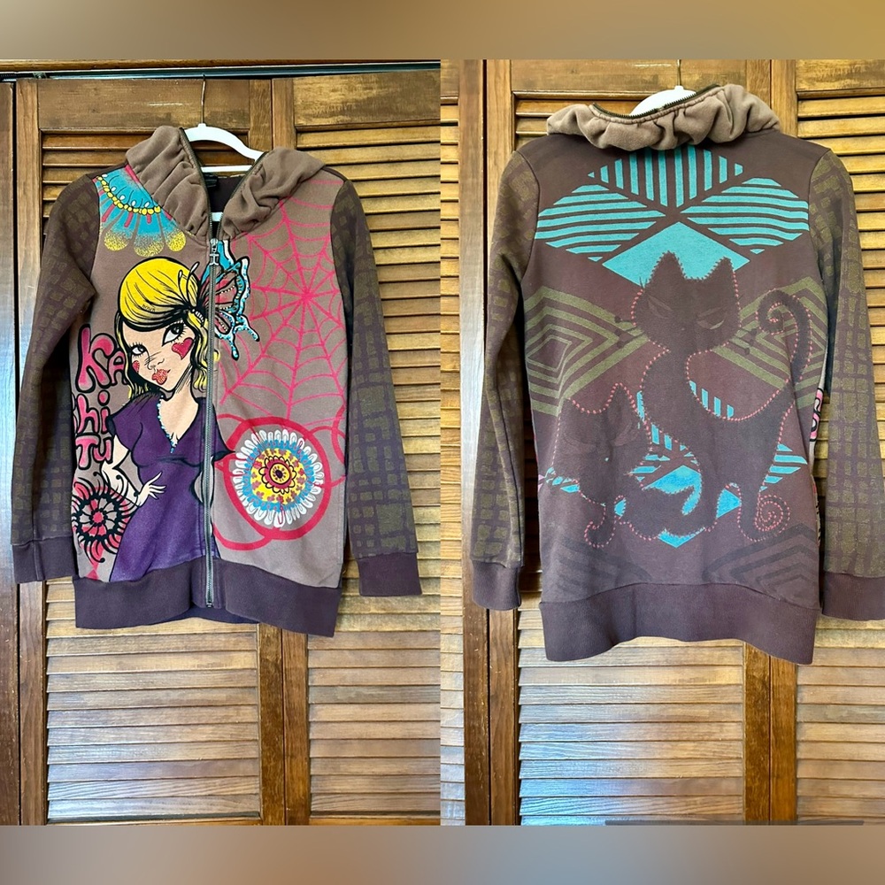 Kashitu graffiti rare graphic zip up sweatshirt size medium.